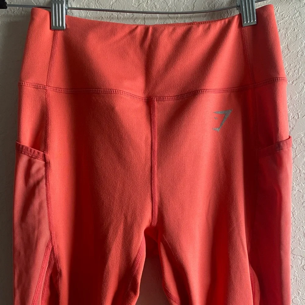 Gymshark Leggings in Coral ~ Size Medium - Picture 4 of 7